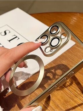 Gold Magnetic TPU transparent soft mobile phone case iPhone 17